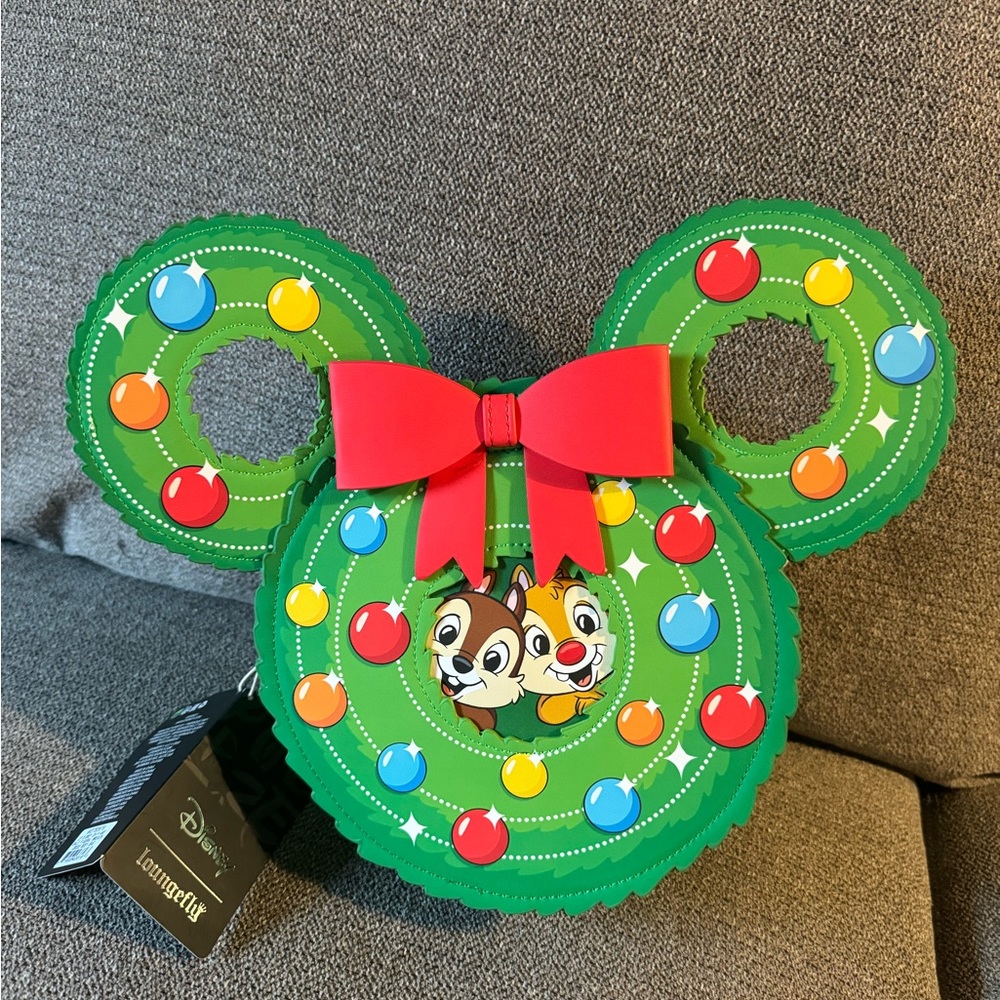 Loungefly Disney Chip n Dale Wreath Crossbody Bag NWT